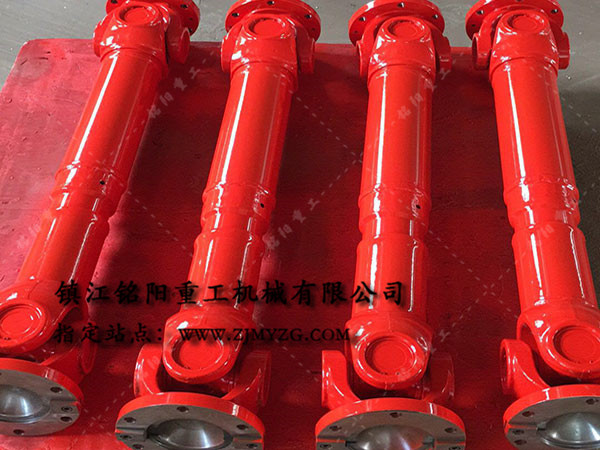 新式整體叉頭式萬向聯軸器是冶金、軋鋼等機械設備的優(yōu)選傳動件-萬向聯軸器